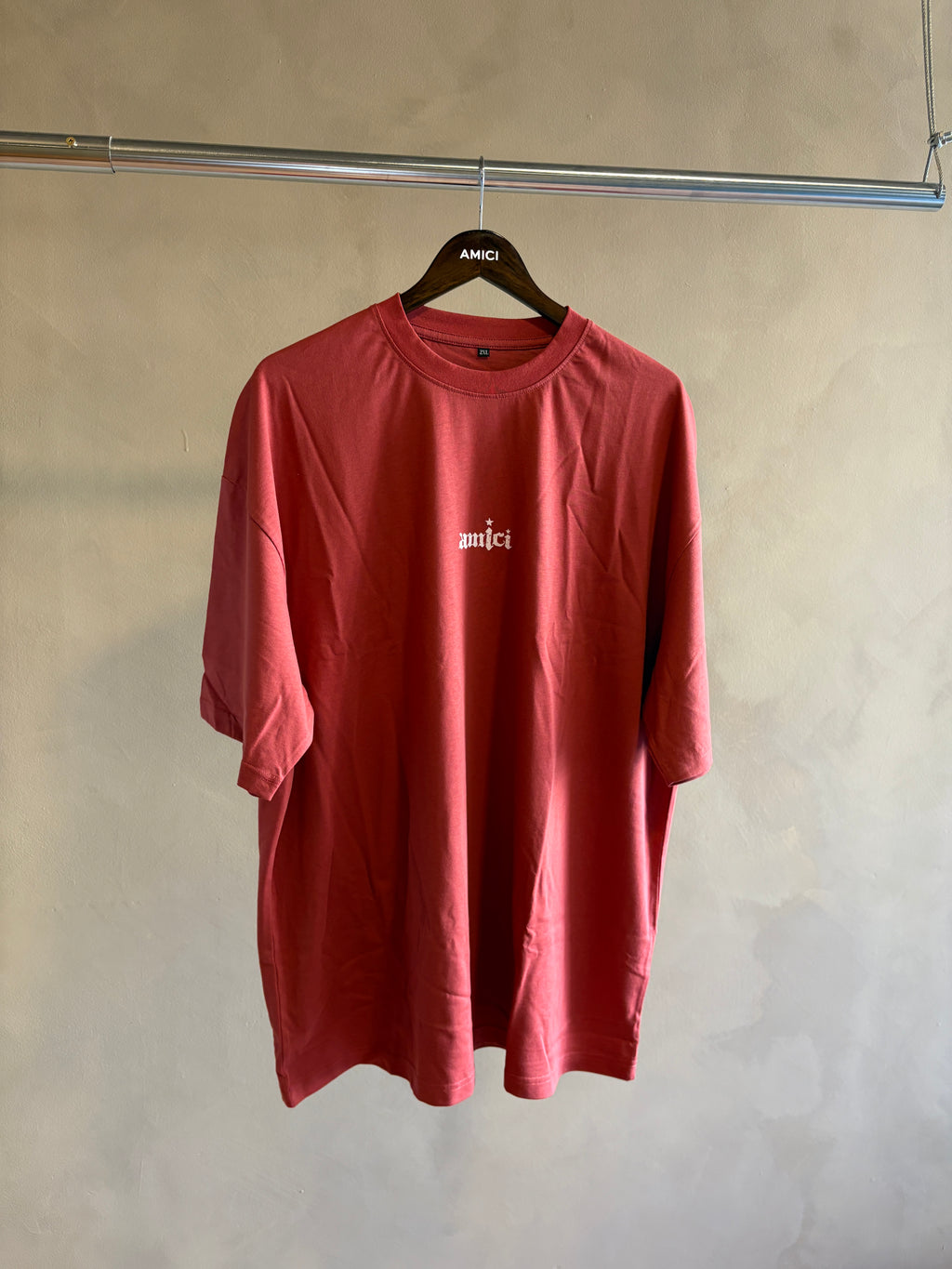 RED TEE